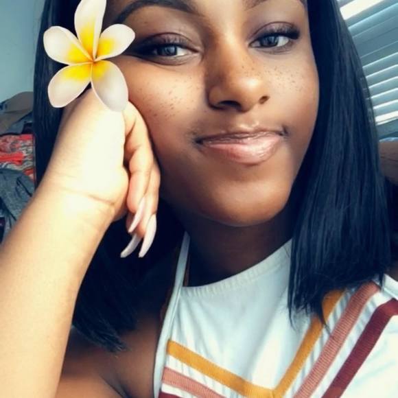 Meet your Posher, Princess - Picture 1 of 1